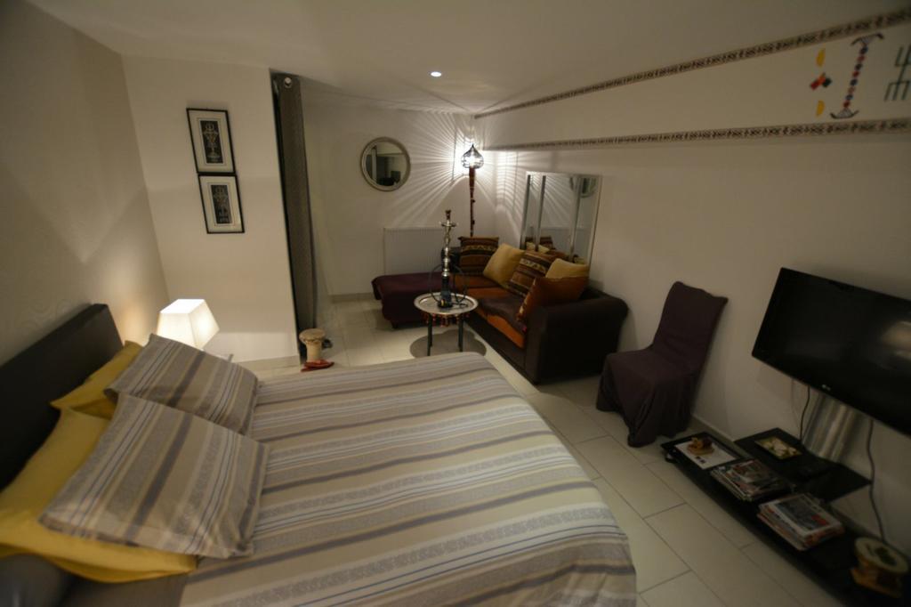 Maison D'Hotes Les Coudreaux Rueil-Malmaison Εξωτερικό φωτογραφία