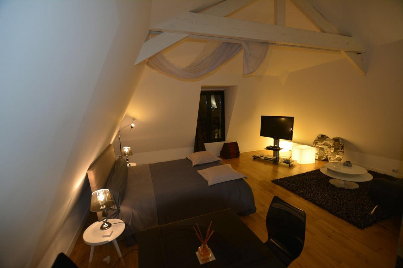 Maison D'Hotes Les Coudreaux Rueil-Malmaison Εξωτερικό φωτογραφία